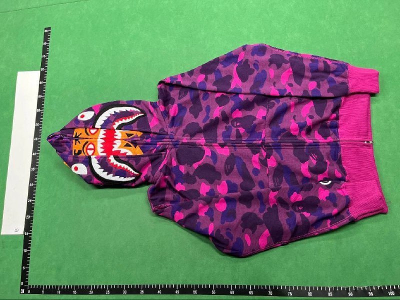 bape hoodie                                                      - 2