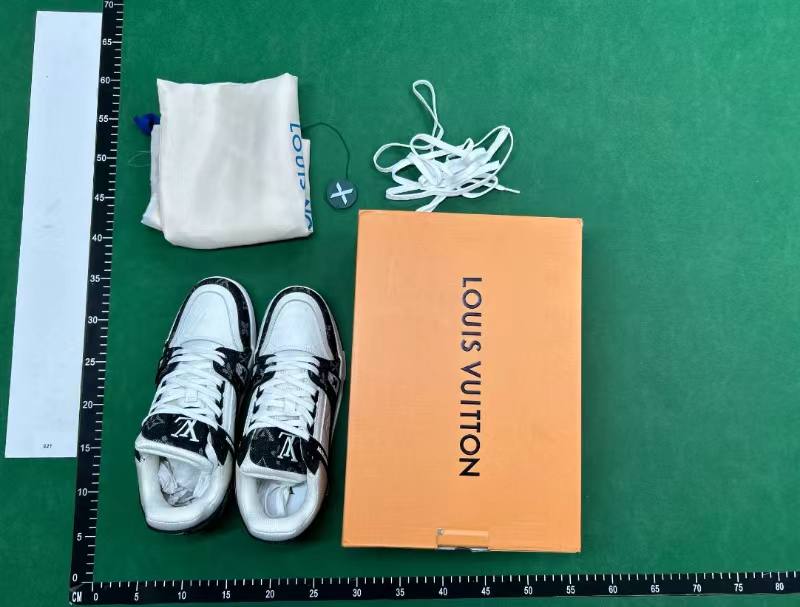   LV trainer shoes - 2