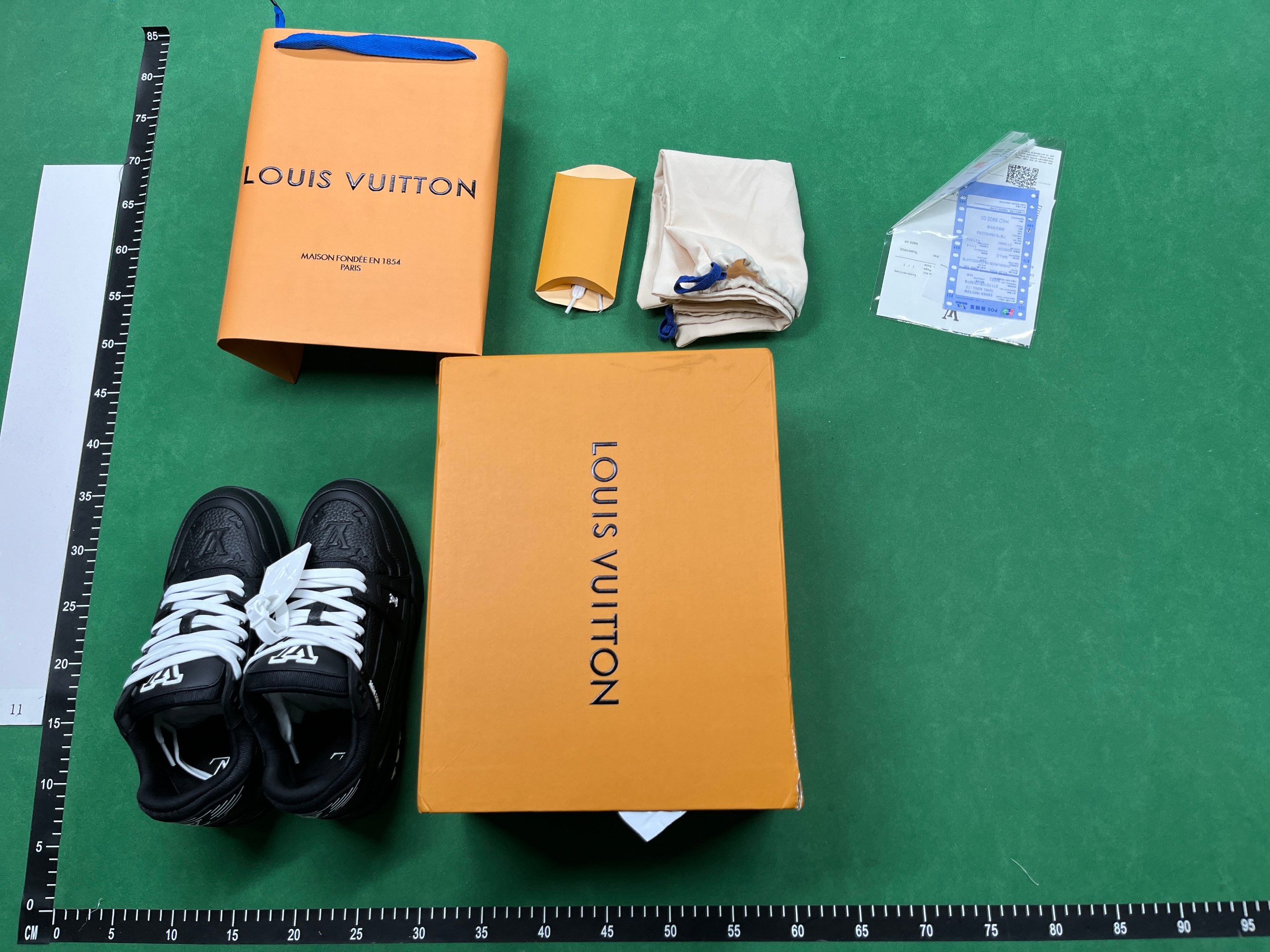  LOUIS VUITTON SKATE - 4