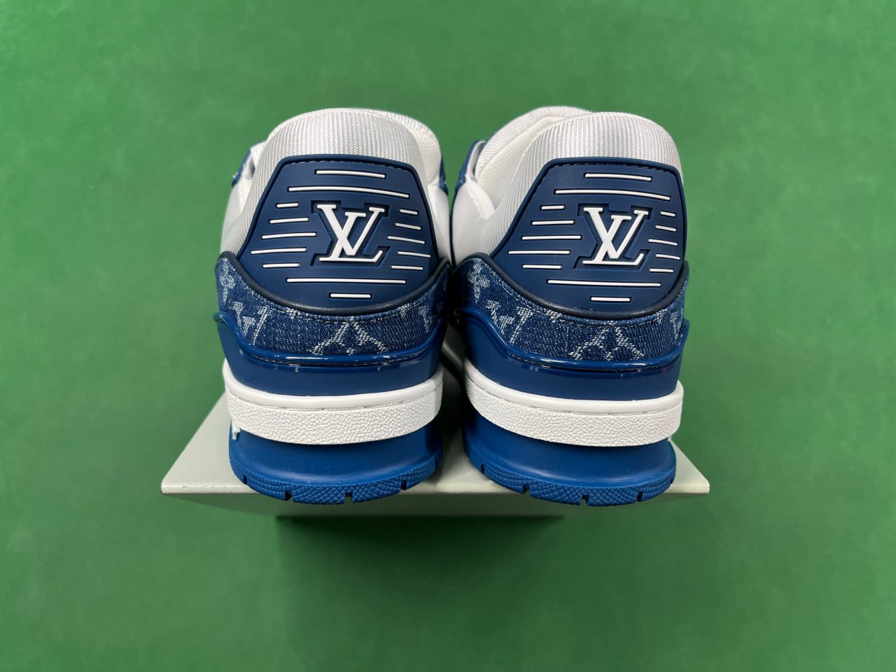 LV trainer shoes - 5