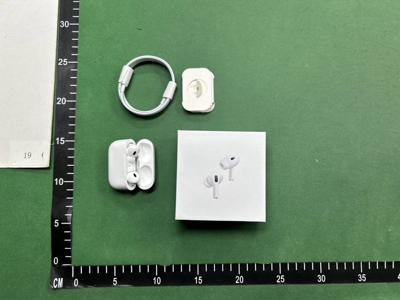 Airpods - 4