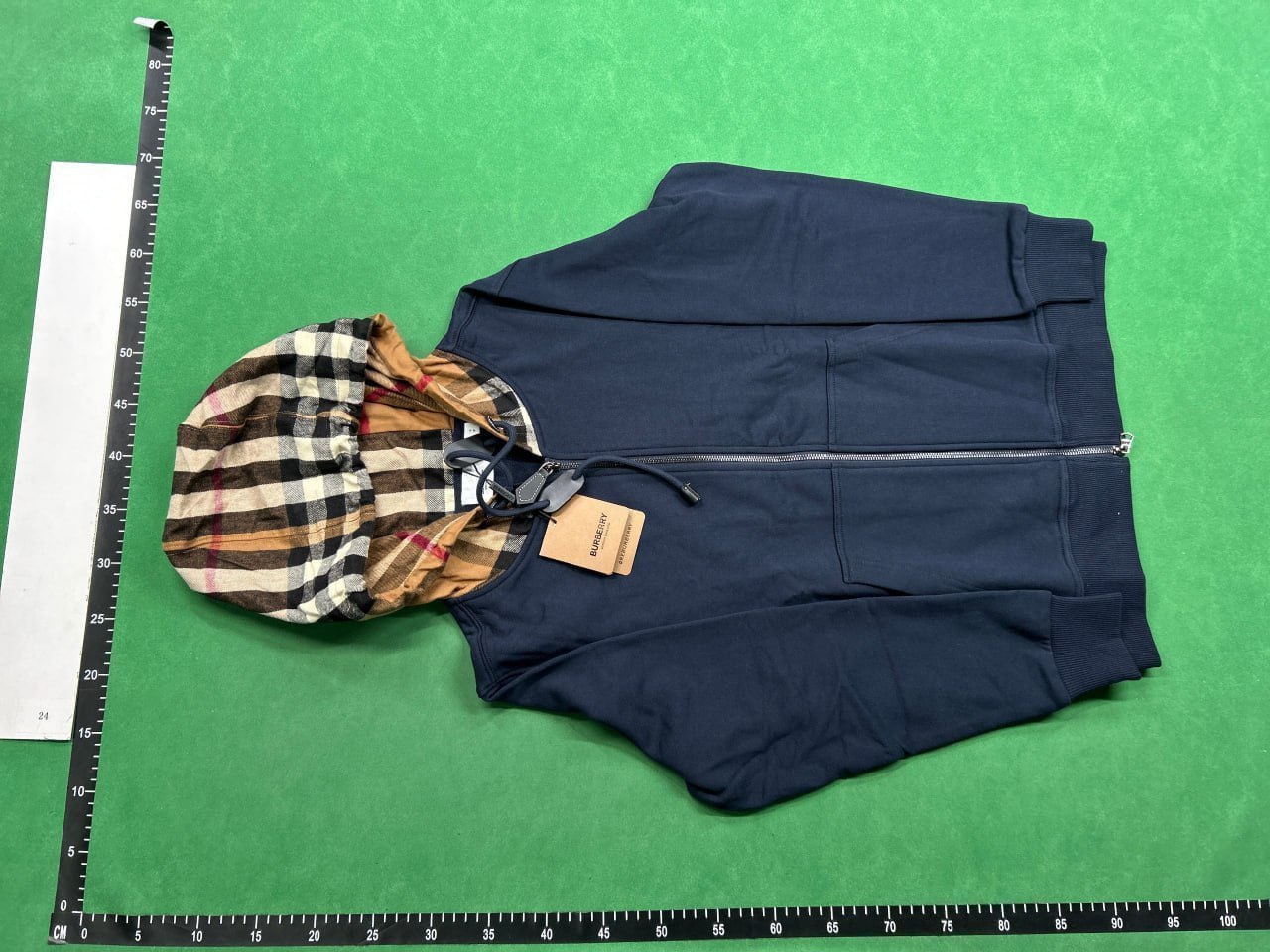 Burberry Hoodie - 4