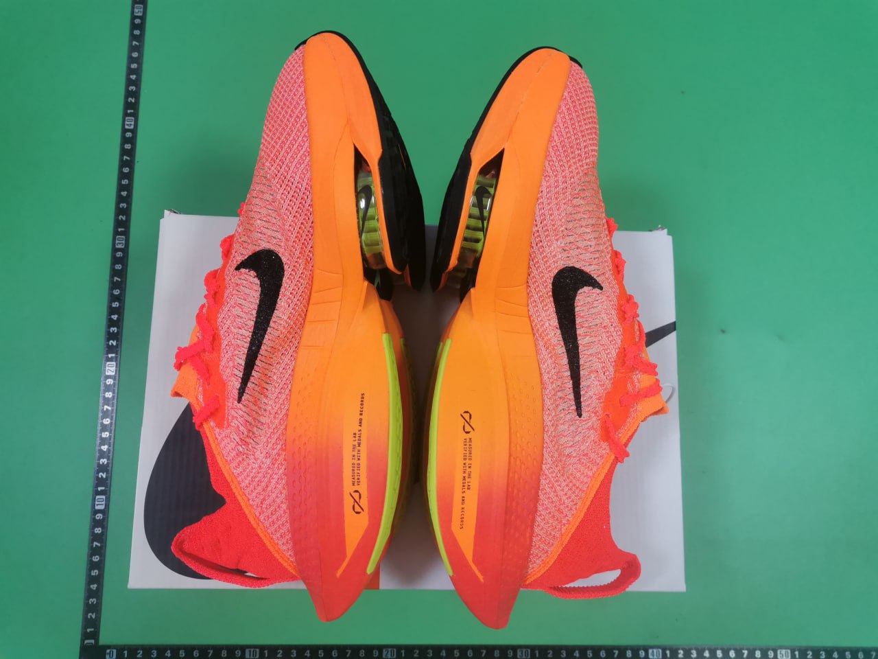 nike ZoomX Vaporfly 3 - 2