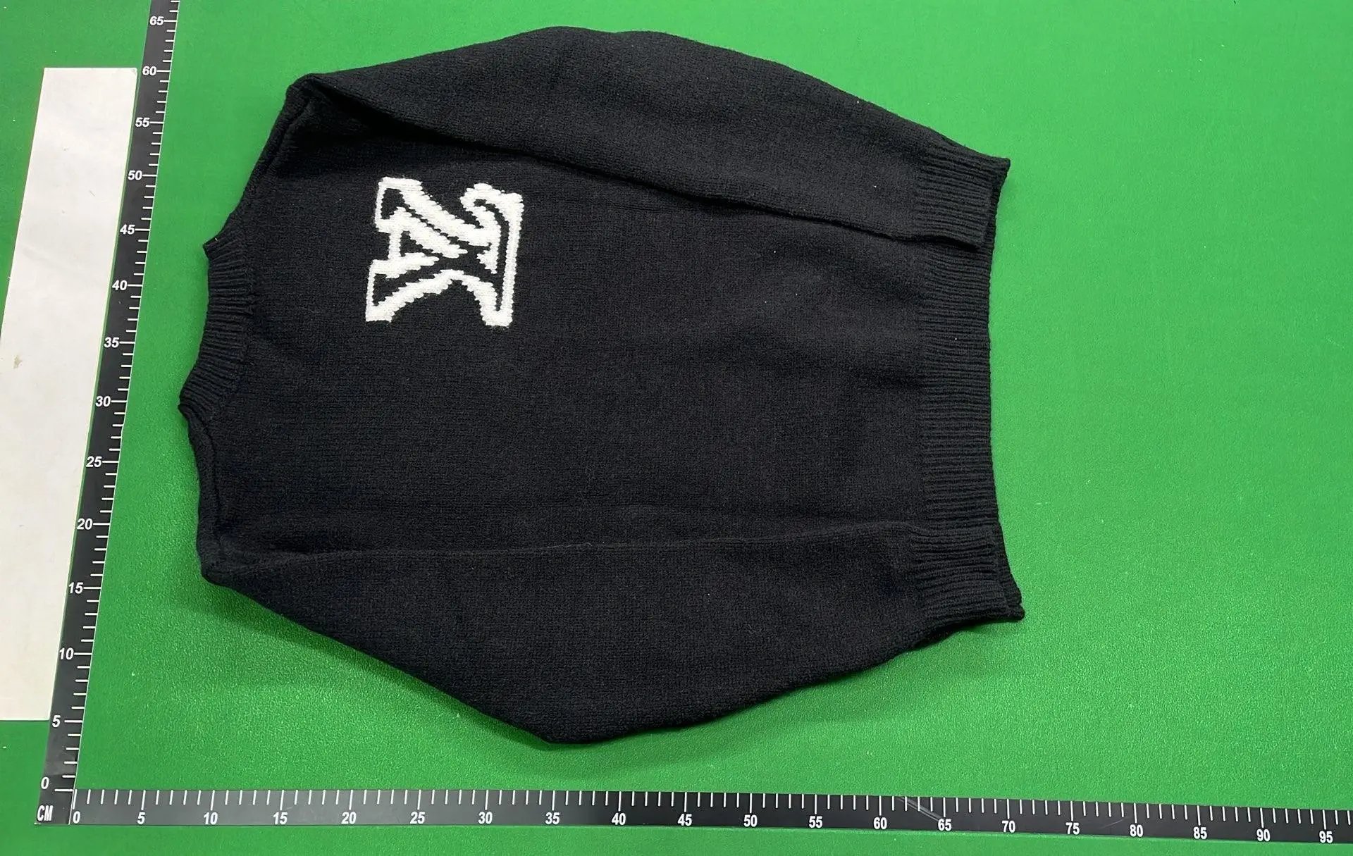 LV sweater - 3