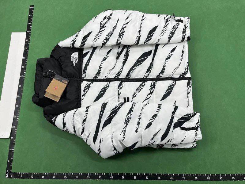 The North Face down jacket - 4