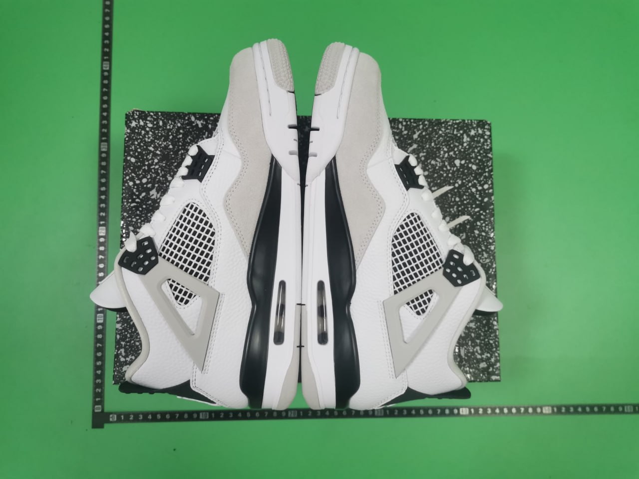  Jordan 4 - 2