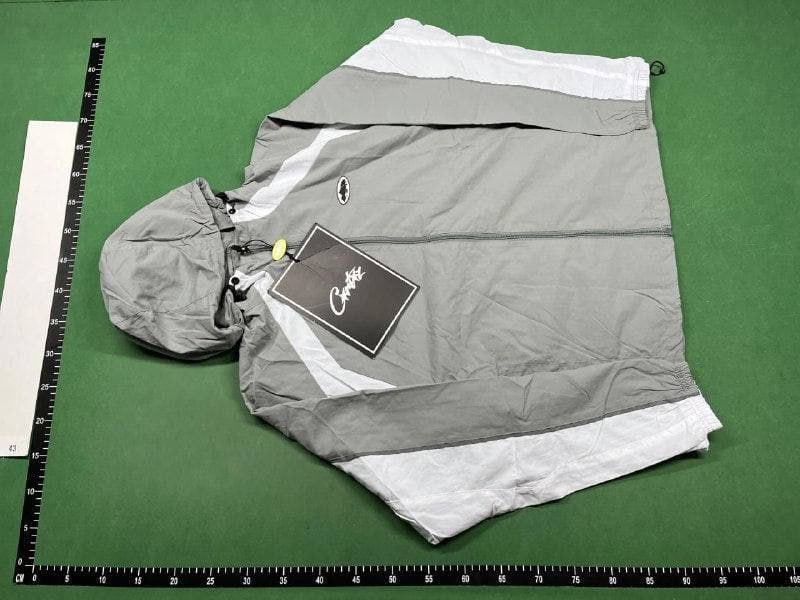 corteiz jacket   (40 CP) - 3