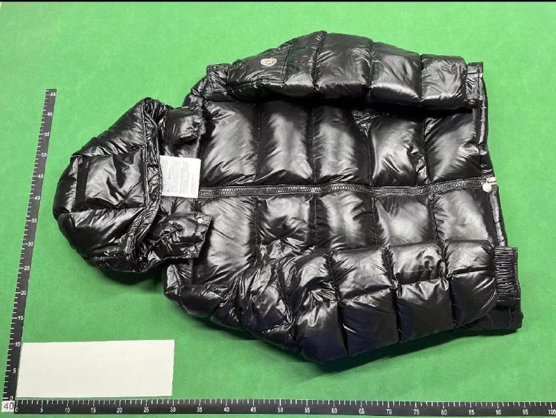 Moncler down jacket  (31 CP) - 4