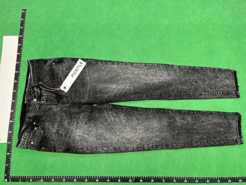 Purple jeans    (40 CP) - 4