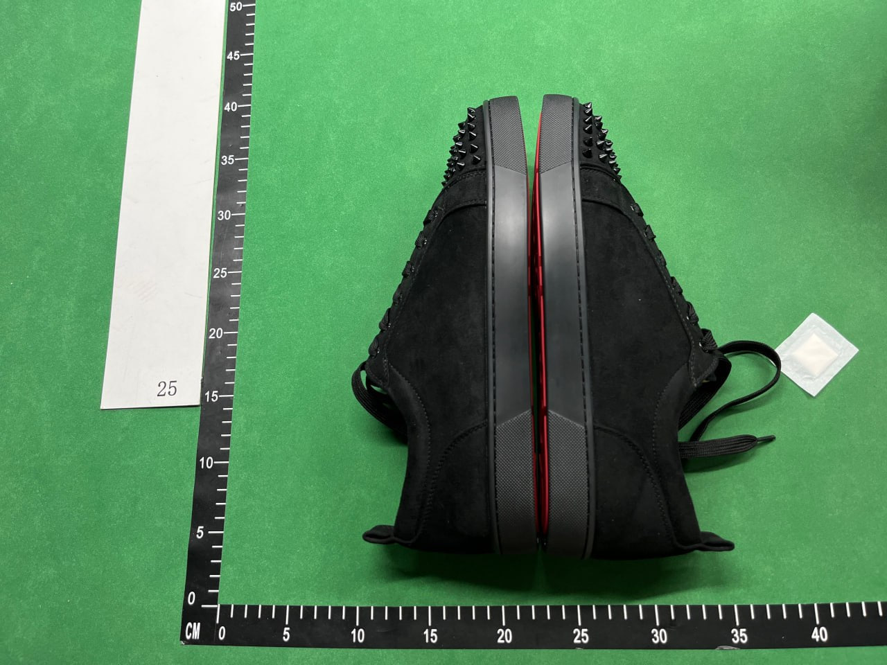 Christian Louboutin - 3
