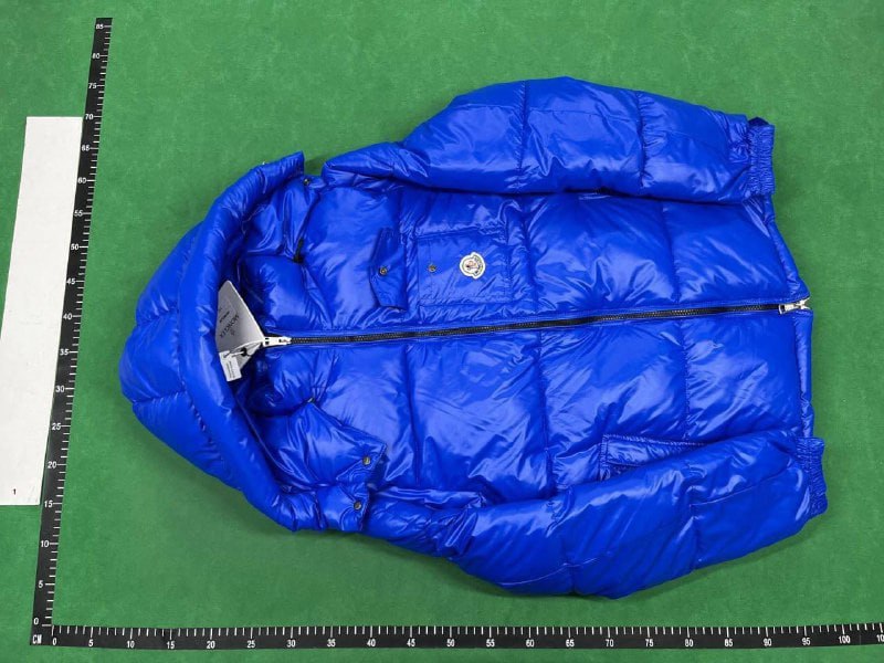  Moncler down jacket     (35 CP) - 4
