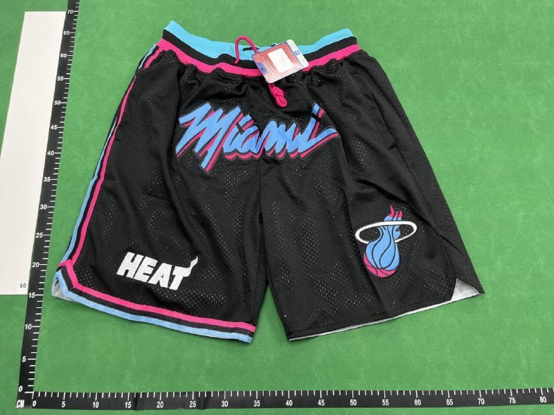 Miami Shorts     (15 CP)
