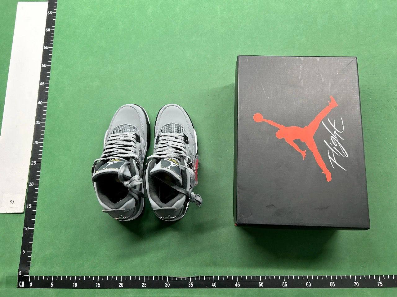 Air Jordan 4 - 3