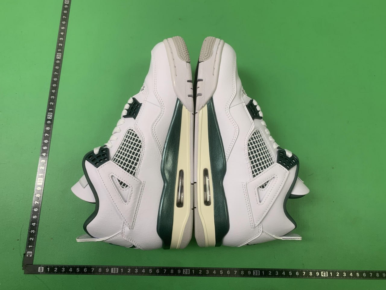 Air jordan 4   - 3