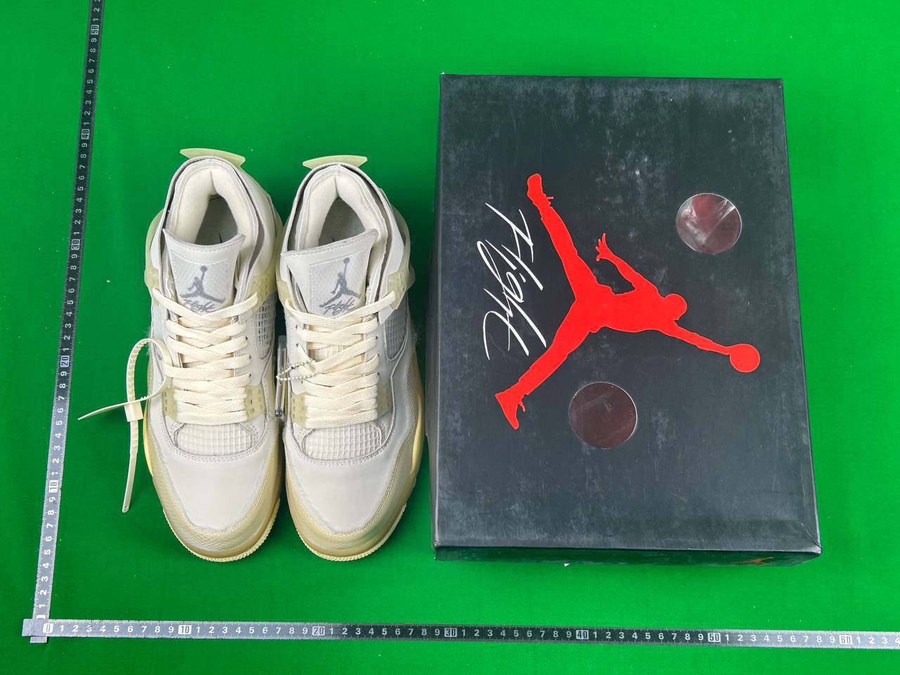 AJ 4 - 5