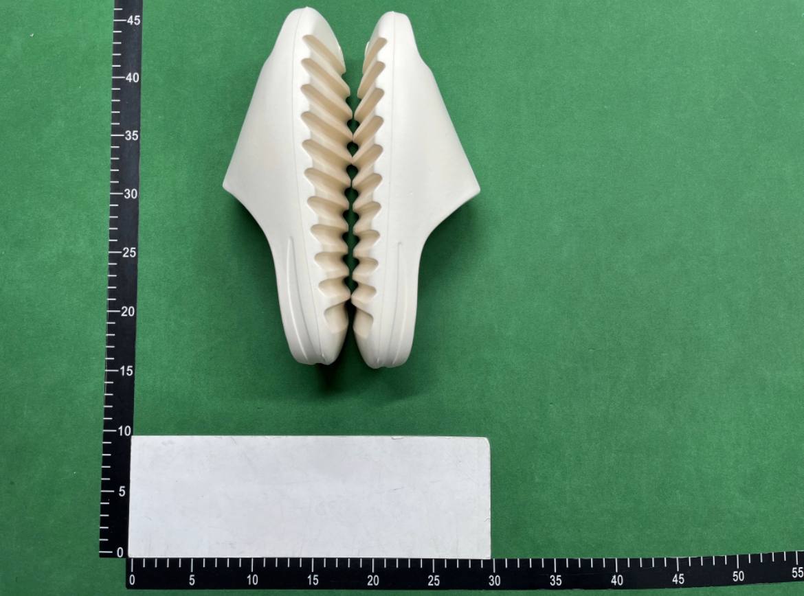 Yeezy Slide - 2