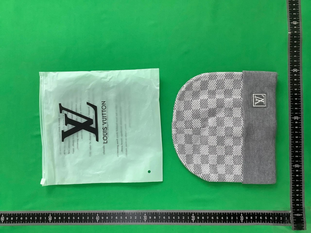 LV scarf & Beanie - 2