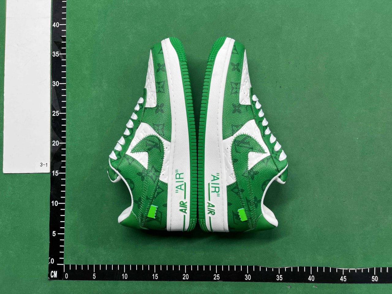   NIKE   AF1 - 4