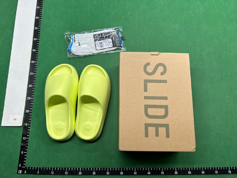 Yeezy Slide - 2