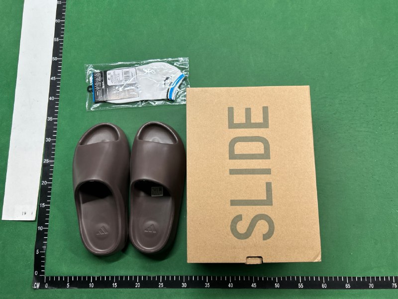 Yeezy Slide - 5