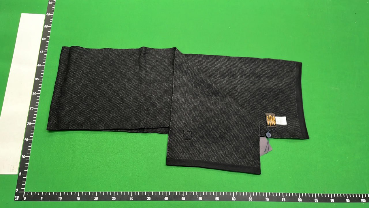 LV Louis Vuitton Beanie & Scarf - 2