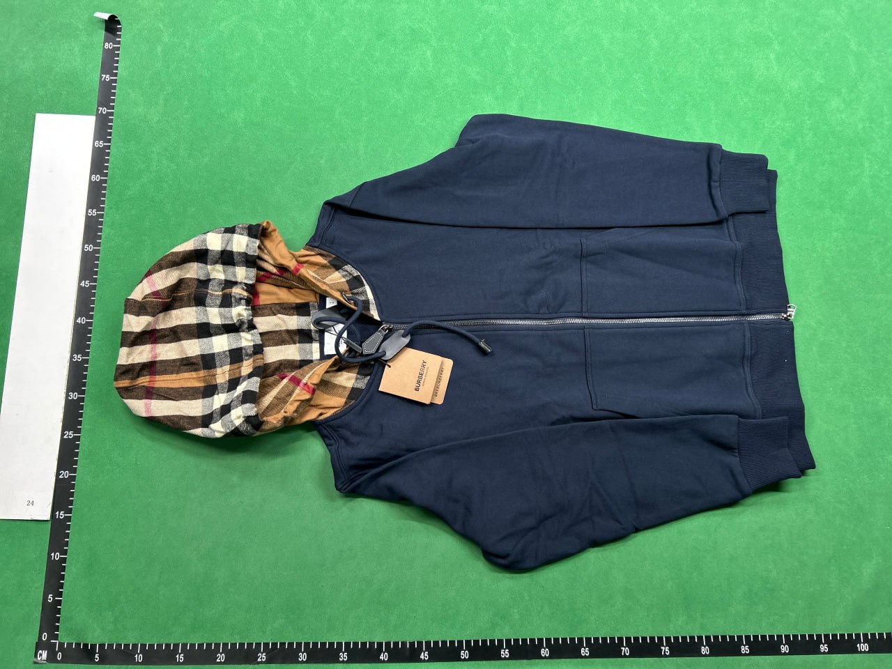 Burberry sweater                   - 3