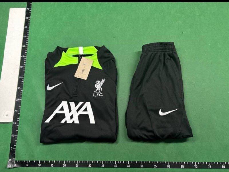 Football suit and jacket   (40 CP) - 4