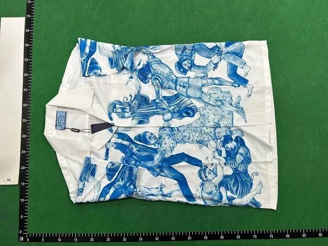  Prada T-shirt   (38 CP) - 2