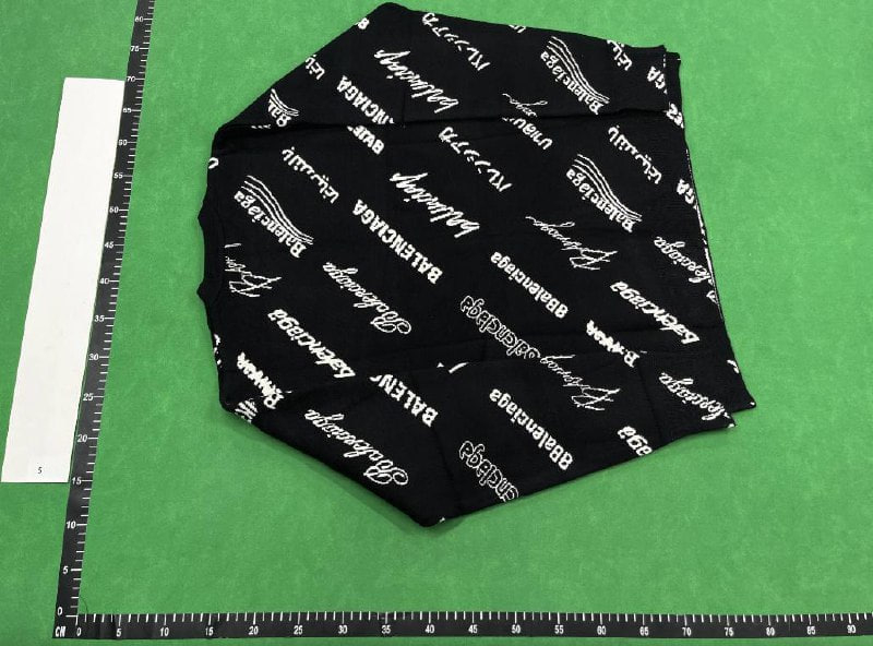 Balenciaga sweater   - 5