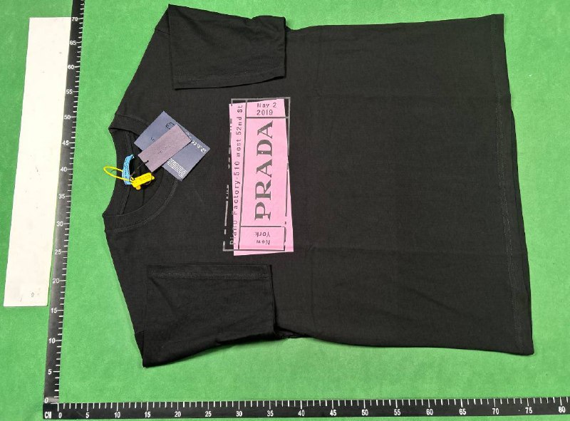 Prada T-shirt   (38 CP) - 5