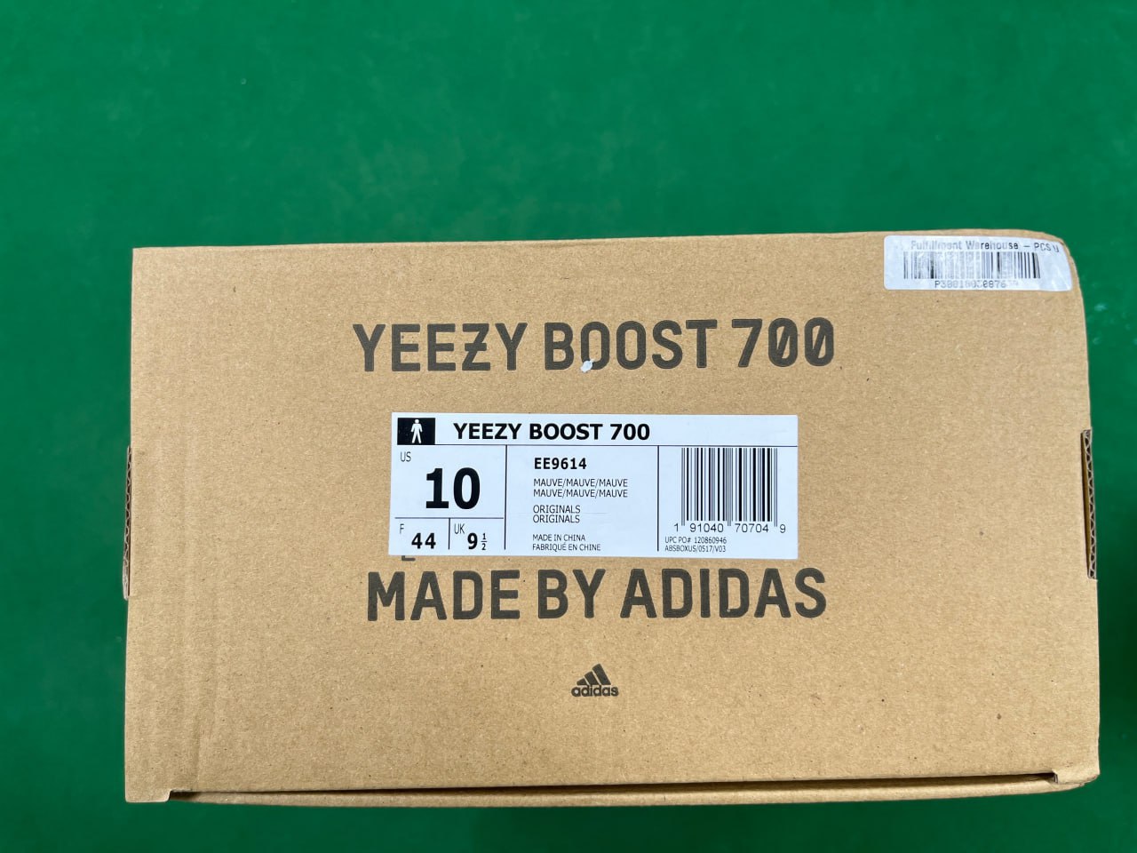 OG-YEEZY700 - 4
