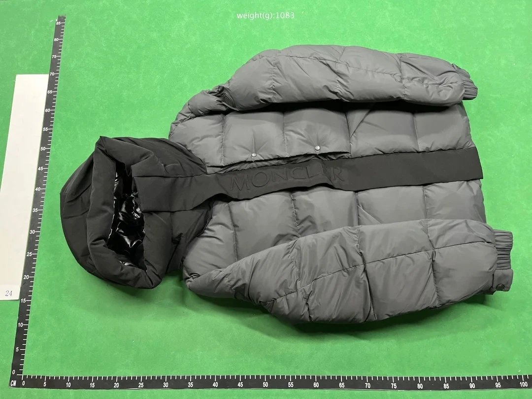 Moncler Down jacket - 4
