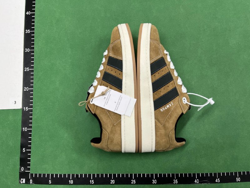 Adidas shoes   (40 CP) - 2