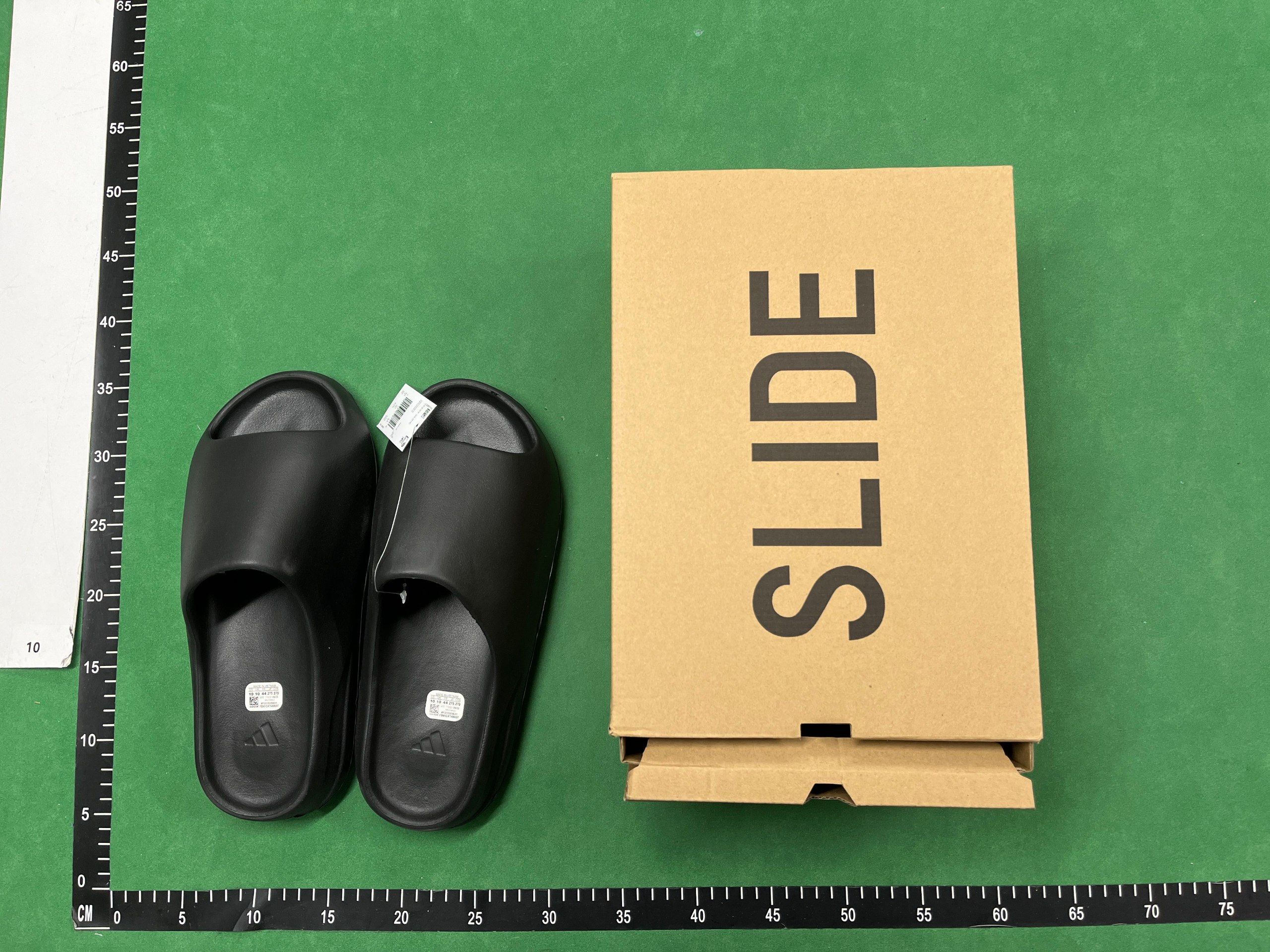 Adidas Yeezy Slide                                                                                                             - 2