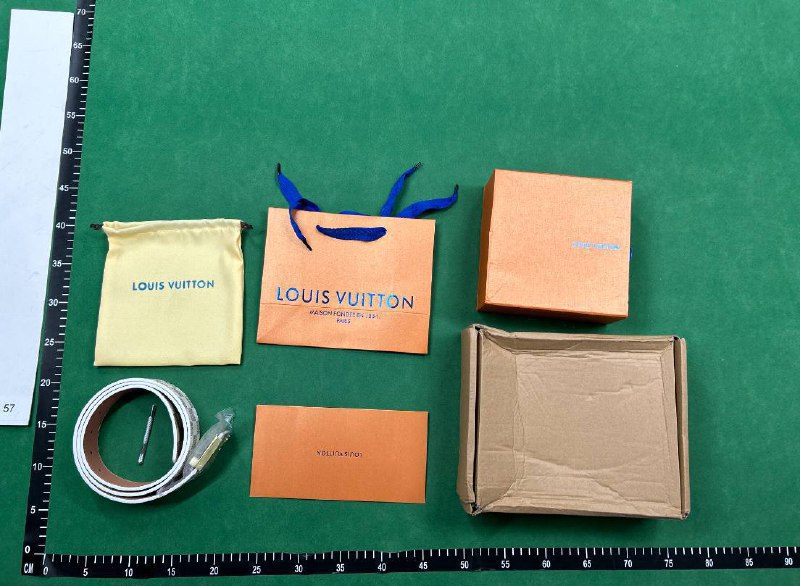 Gift Box  Burberry belt LV (Louis Vuitton) Belt   - 2