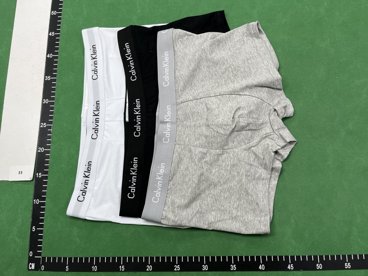 CALVIN KLEIN   - 3