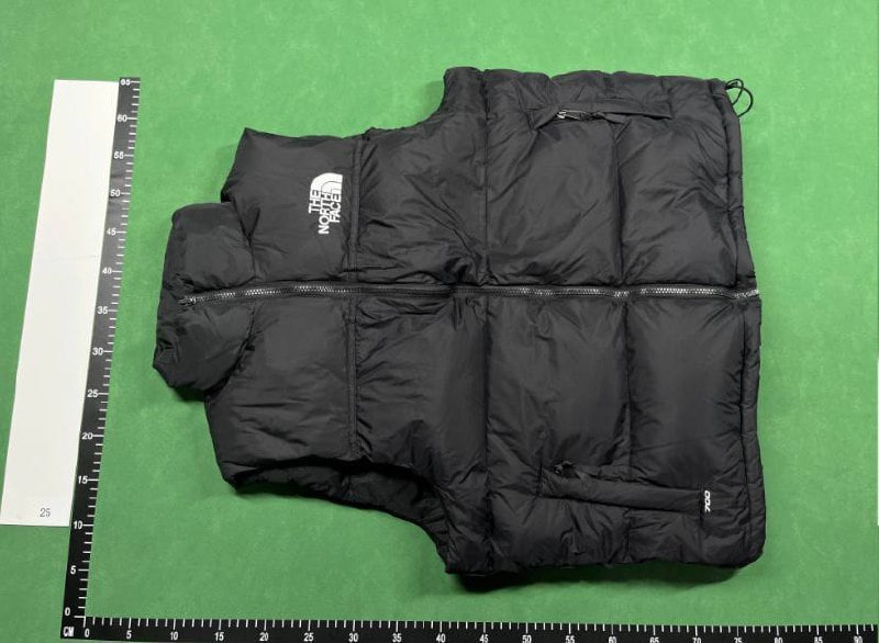 The north face down jacket vest    (40 CP) - 5