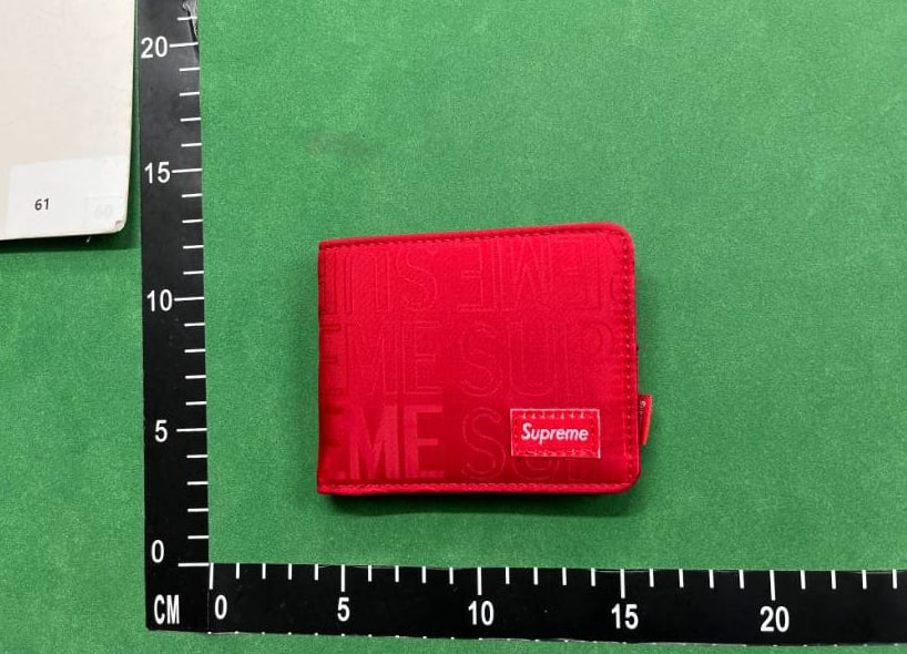 Supreme wallet                                                           - 3