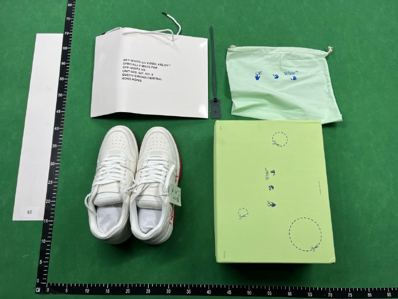 OFF-White - 2