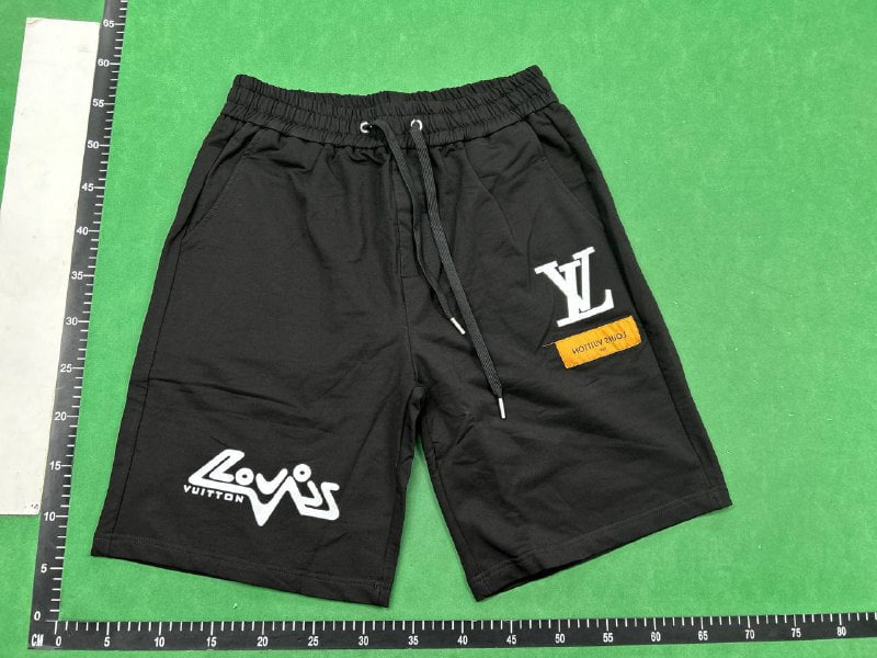Louis Vuitton shorts - 2