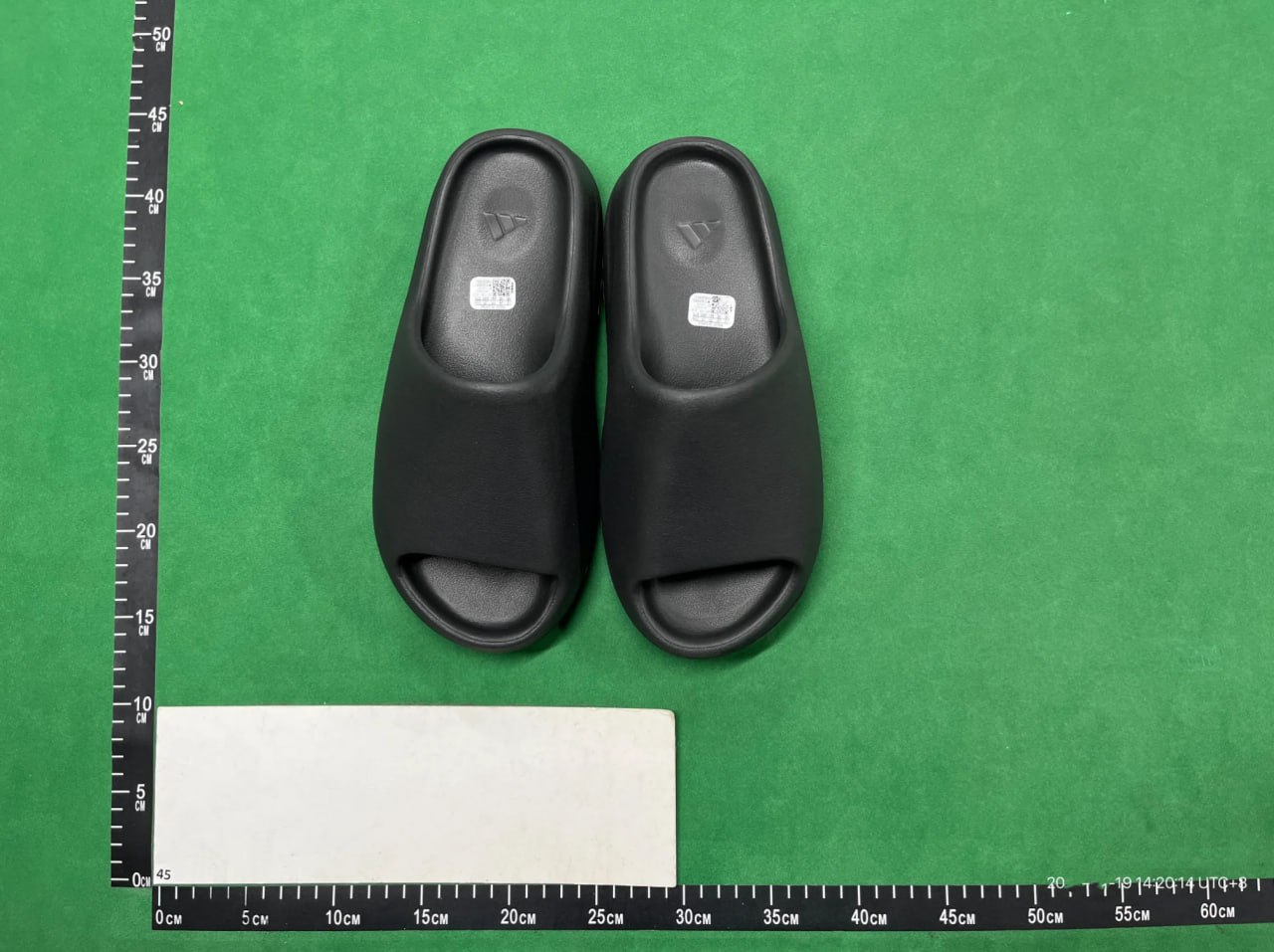  Yeezy Slides - 4