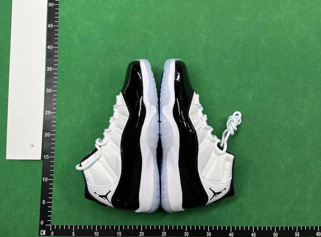 Air jordan 11 - 3
