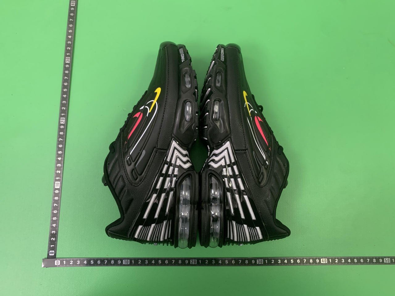 Nike Air Max Plus - 4