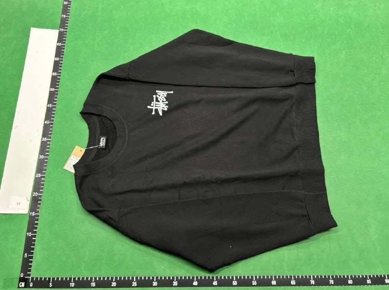 stussy sweatshirt (40 CP) - 4