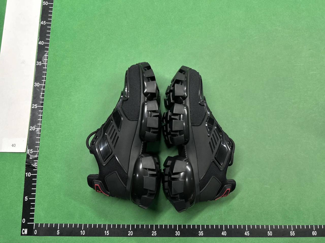 PRADA                                                                                                    - 3