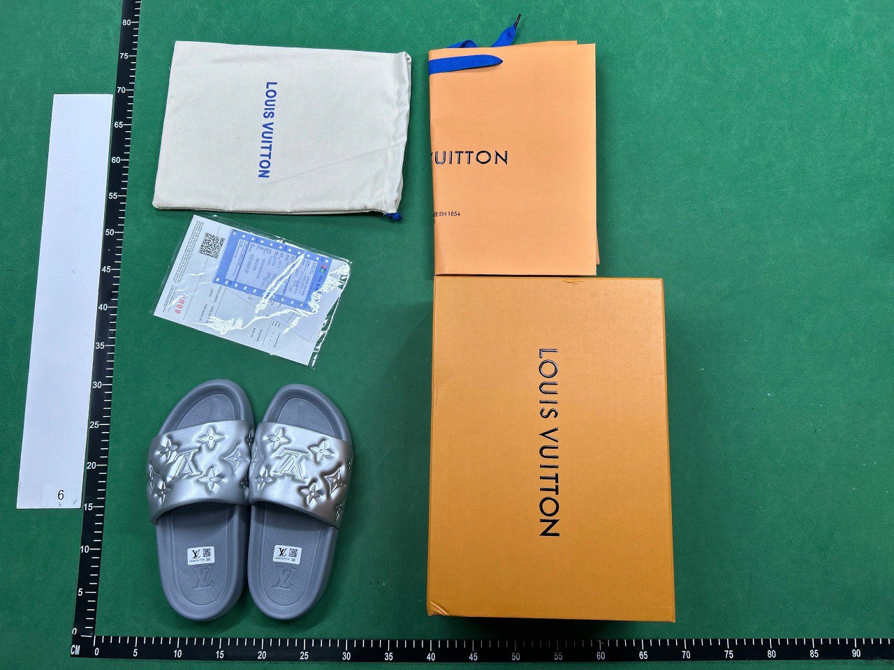 Louis Vuitton slippers                                                                                                - 5