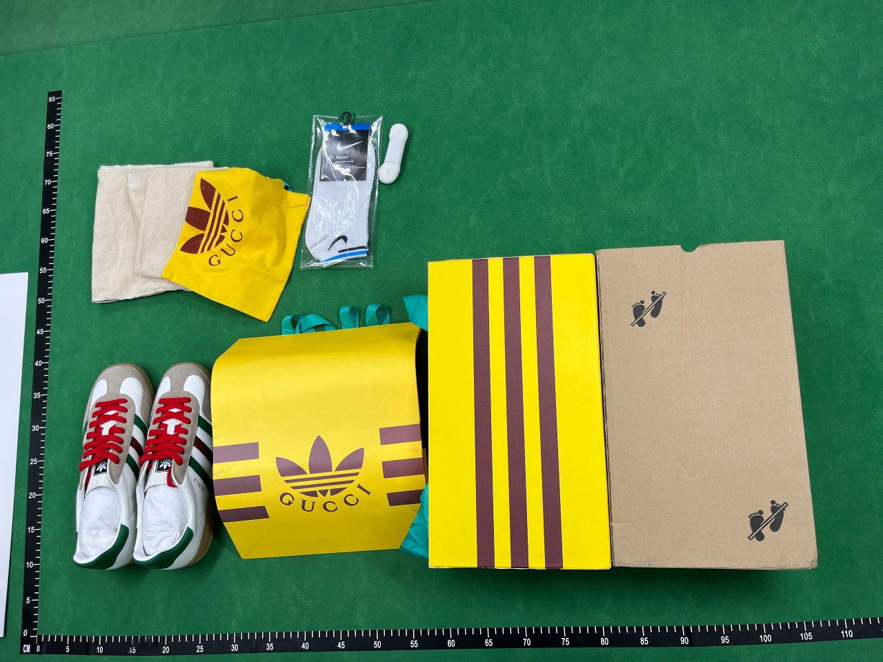 Gucci x Adidas                                                                                               - 4