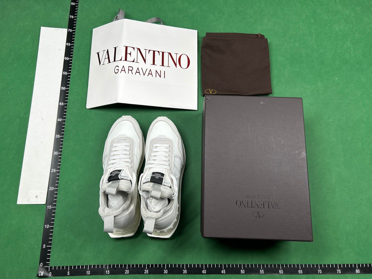 Valentino                                                                                                        - 2