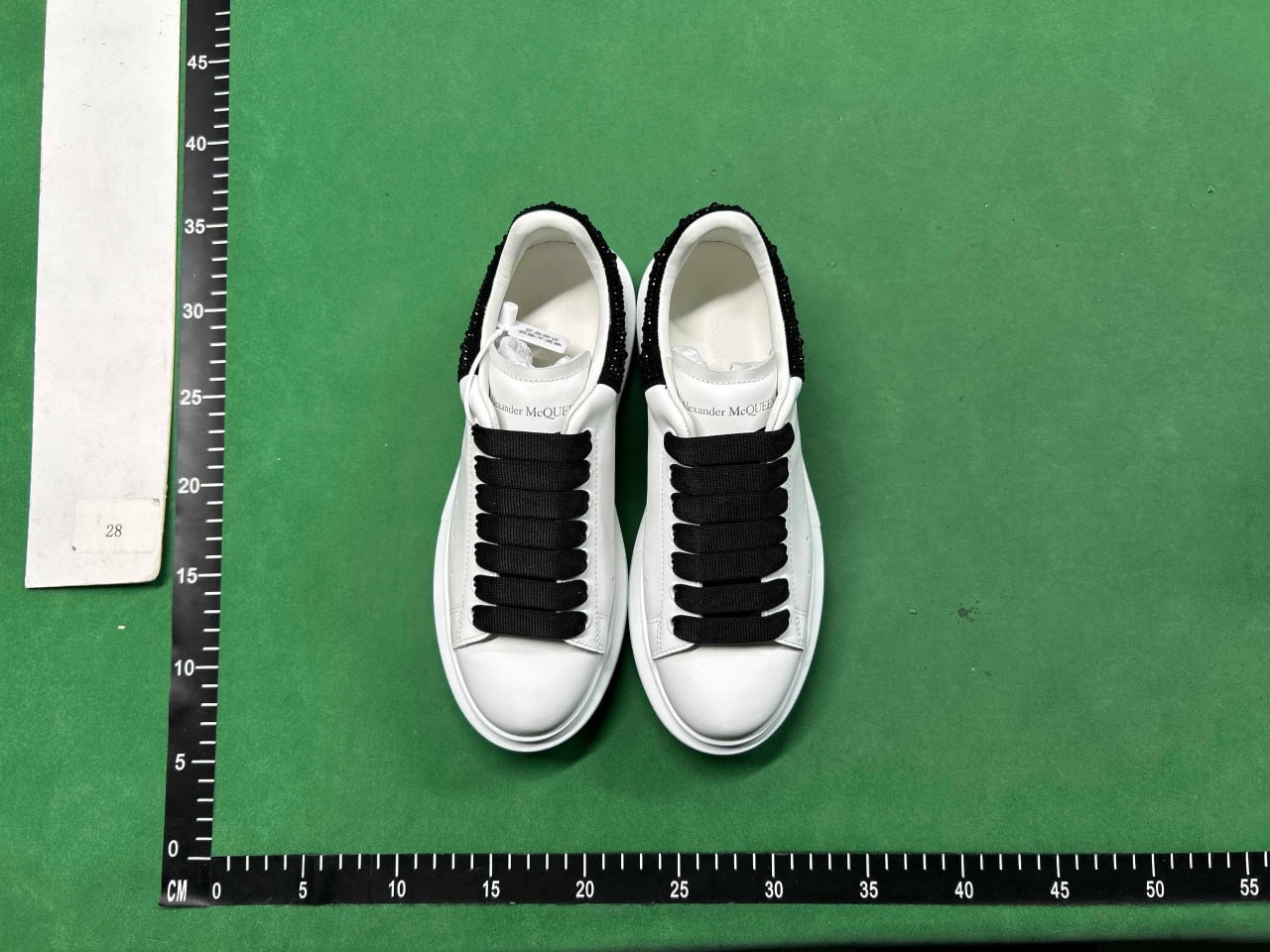 McQueen                                                                                                          - 4
