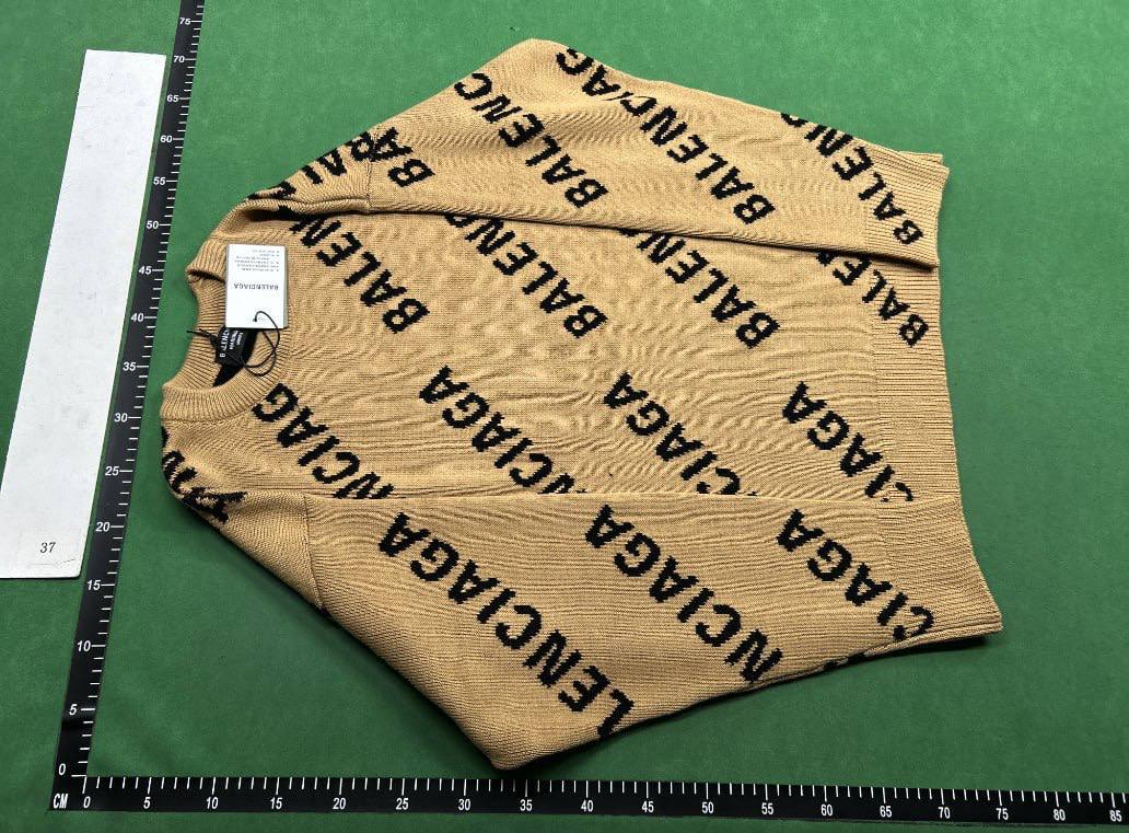 Balenciaga sweater - 3
